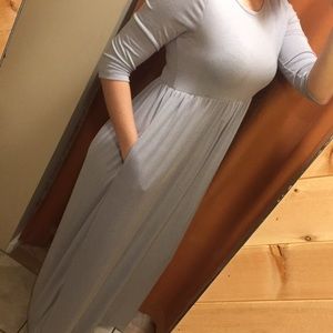 Long maxi dress with pockets